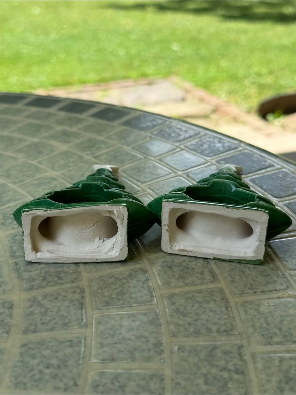 Green Ceramic Christmas Tree Napkin Rings Vintage 4.5” tall set of 2